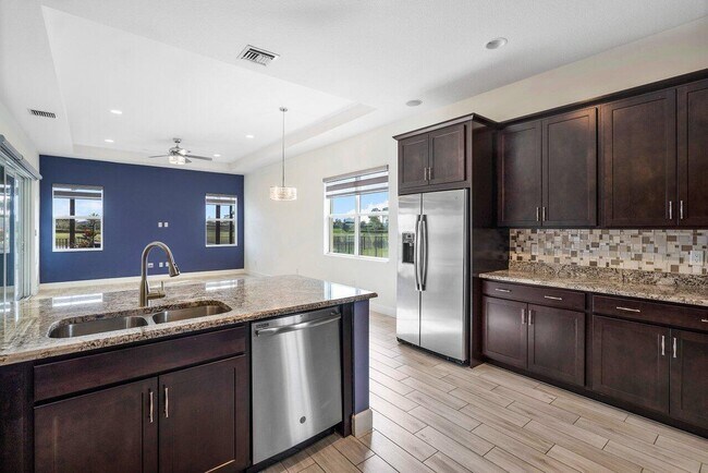 Building Photo - 15964 Whippoorwill Cir