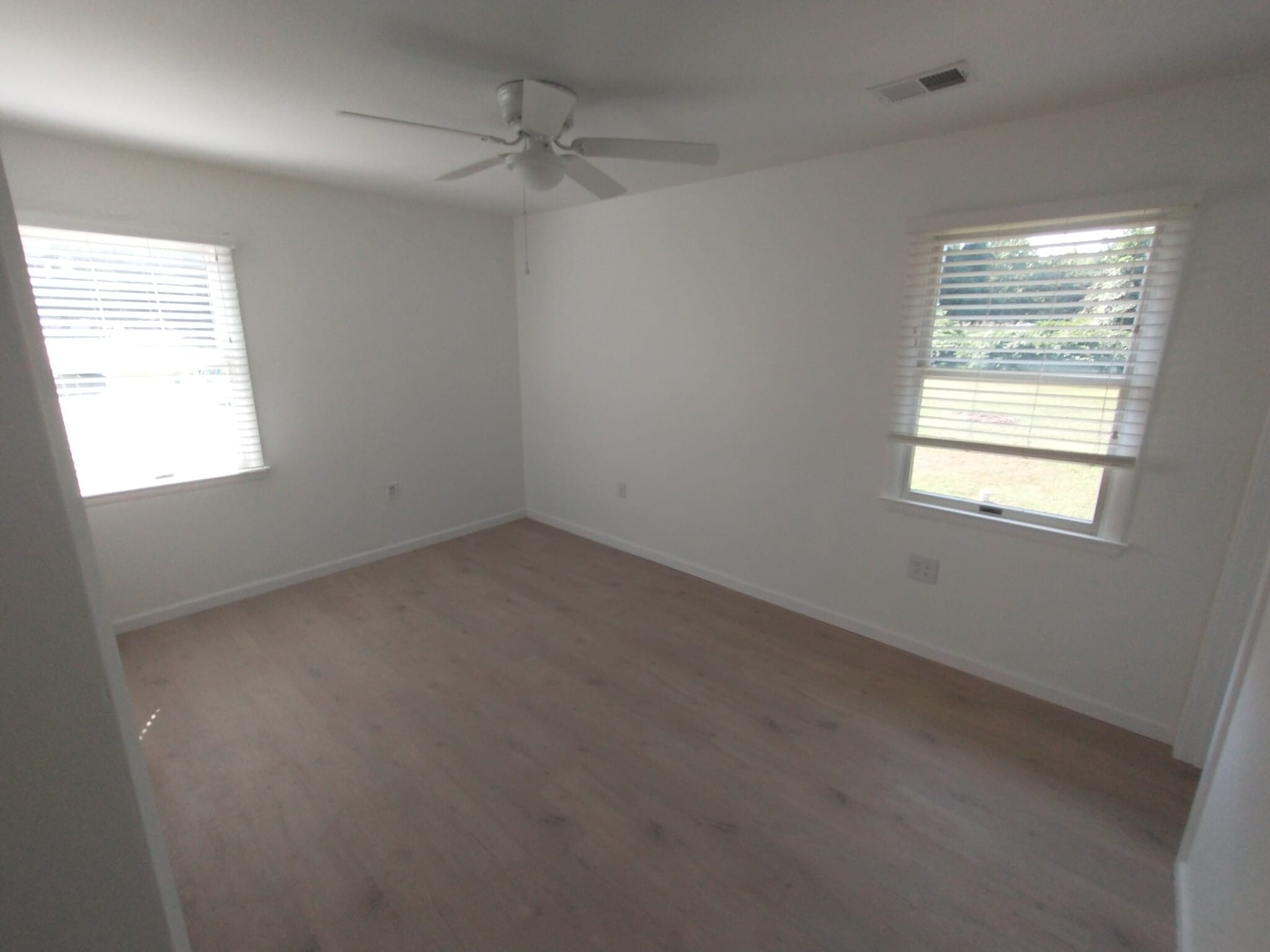 Master bedroom - 211 Ash Ln