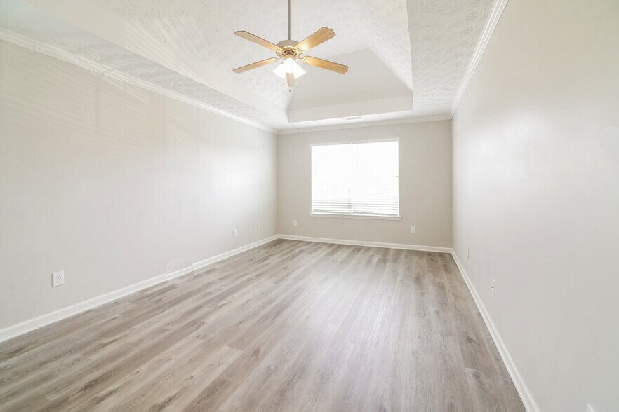 Building Photo - 712 Tullamore Way