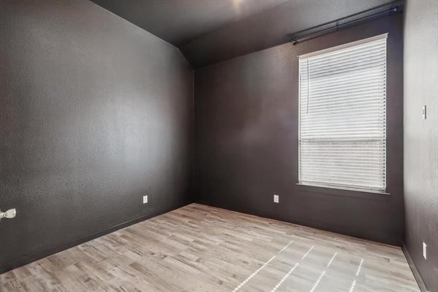 Building Photo - 1100 Parkstone Dr
