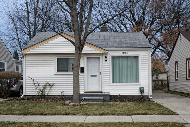 Building Photo - 11055 Chapp Ave