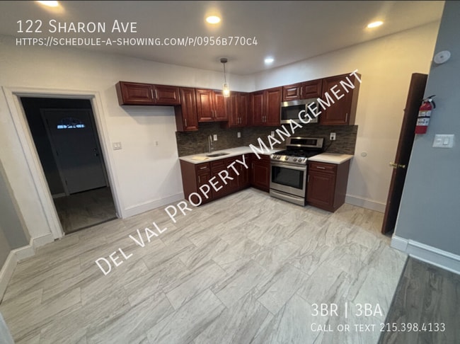 Building Photo - 122 Sharon Ave