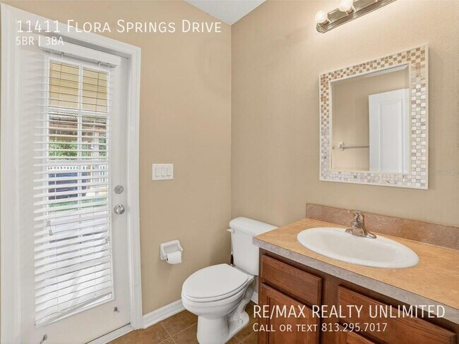 Building Photo - 11411 Flora Springs Dr