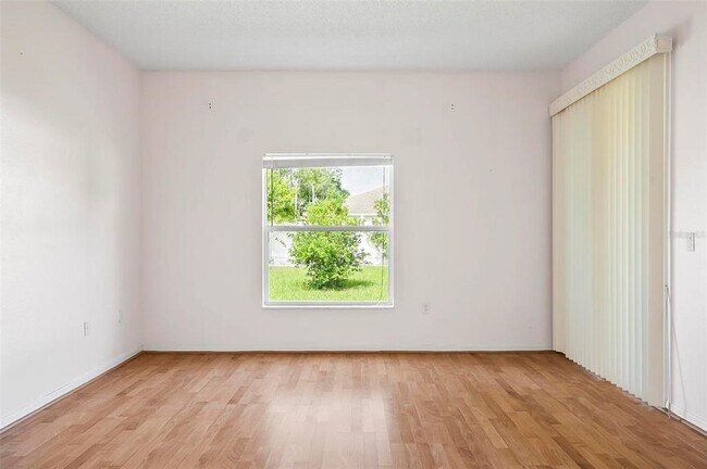 Building Photo - 42 Raintree Pl