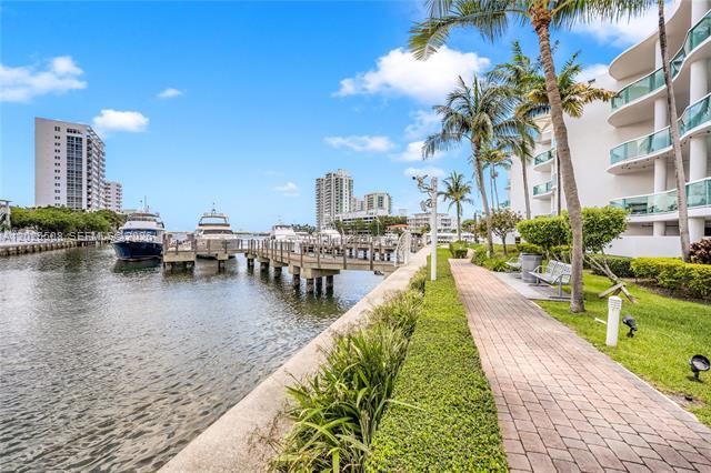 Building Photo - 7900 Harbor Island Dr