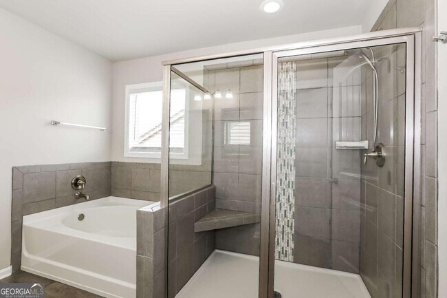 Building Photo - 6610 Trailblazer Rd