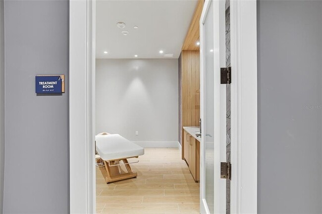 Building Photo - 275 1st Ave S