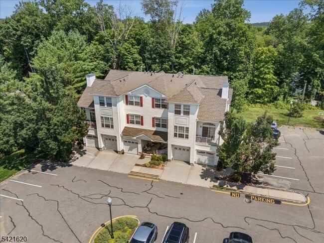 Building Photo - 82 Hancock Dr