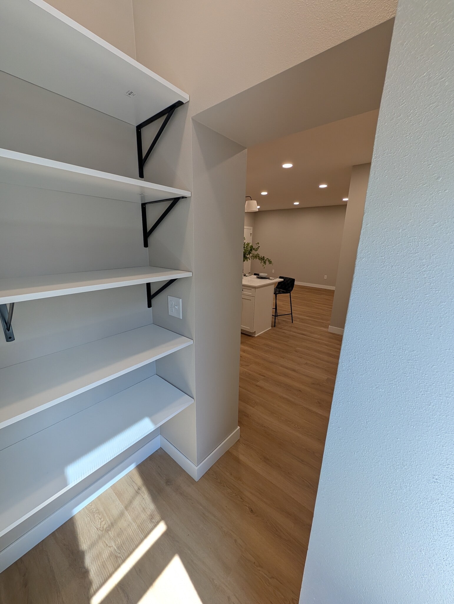 Pantry - 1 N Minnesota St