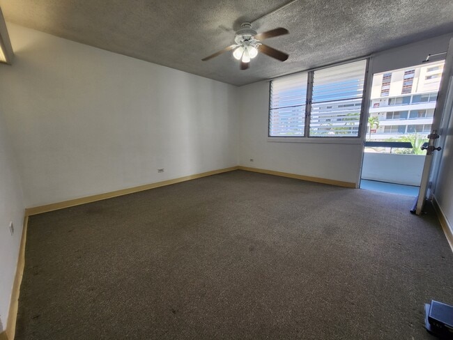 Building Photo - 1550 Rycroft St