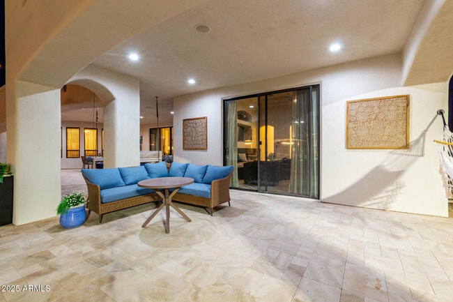 Building Photo - 2506 S 186th Dr