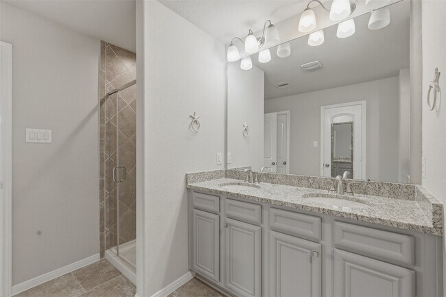 Building Photo - 12507 Fort Isabella Dr