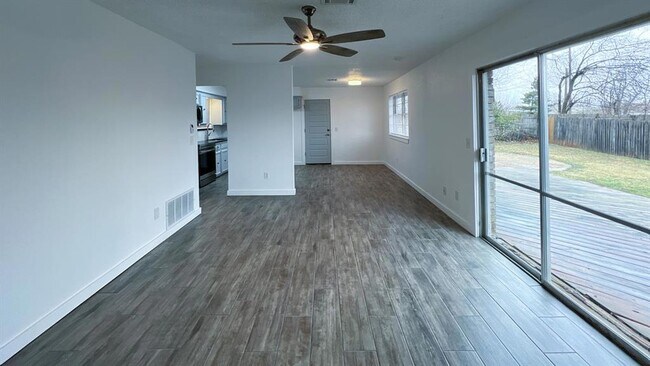 Building Photo - 5929 NW 62nd St