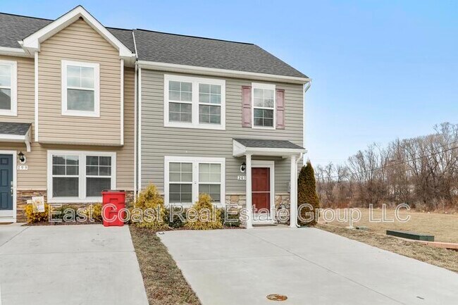 Building Photo - 203 Ran Rue Drive