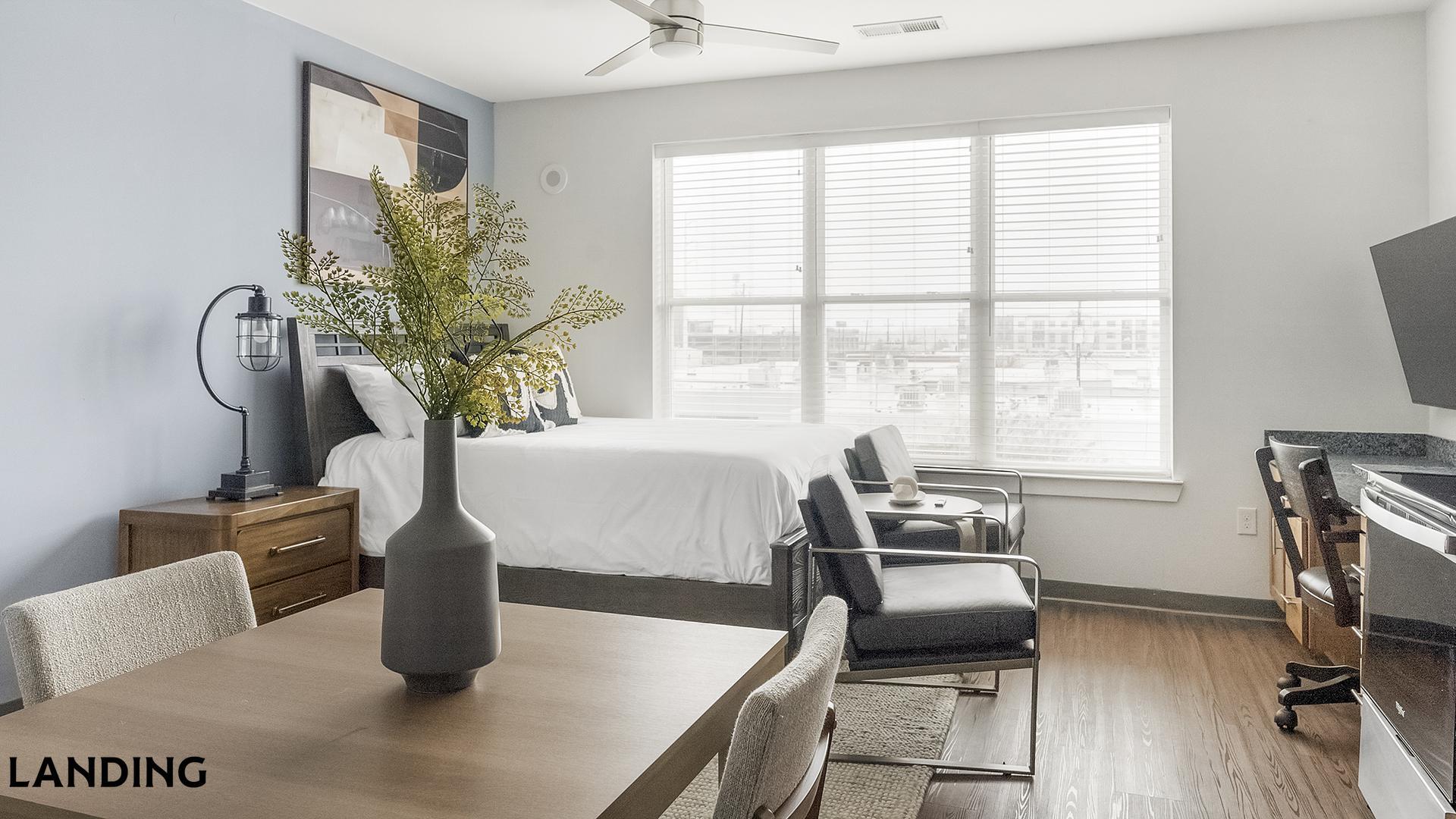 Building Photo - 302 13th St S