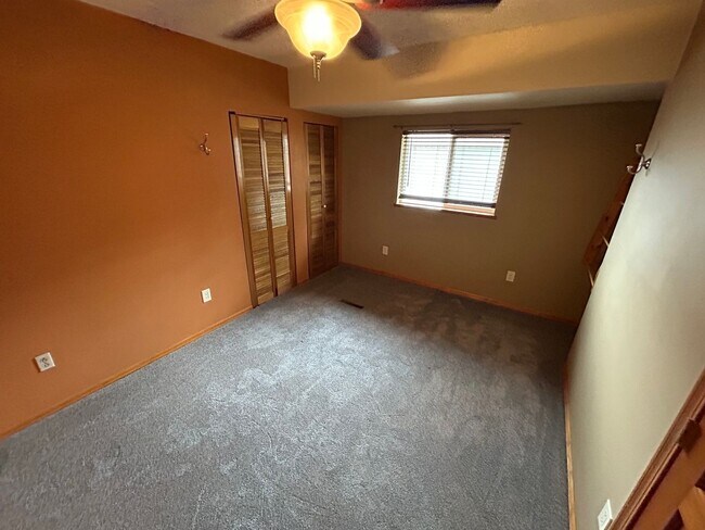 Building Photo - Charming 4 Bed, 1 Bath Home in Spokane Val...