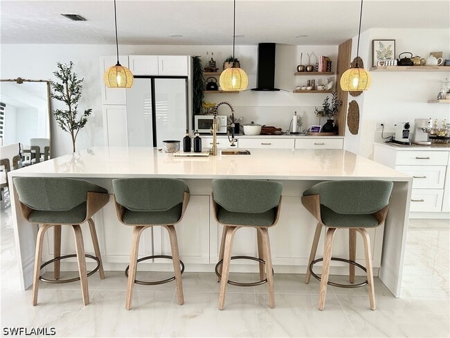 Building Photo - 337 Shore Dr