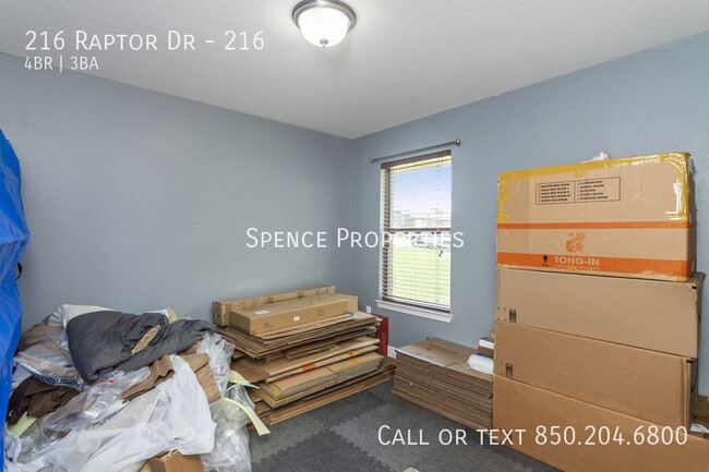 Building Photo - 216 Raptor Dr