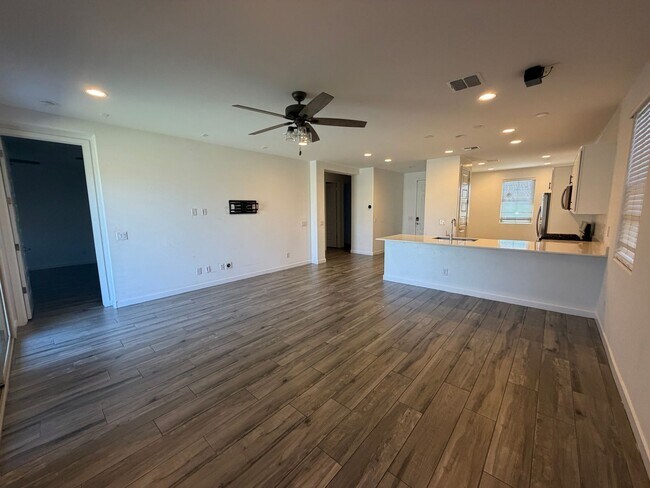 Building Photo - 24596 N 170th Dr