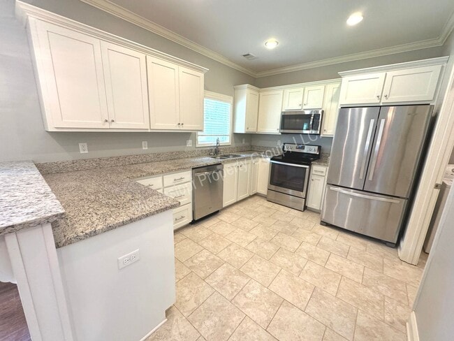 Building Photo - 3BR/2.5BA For Rent