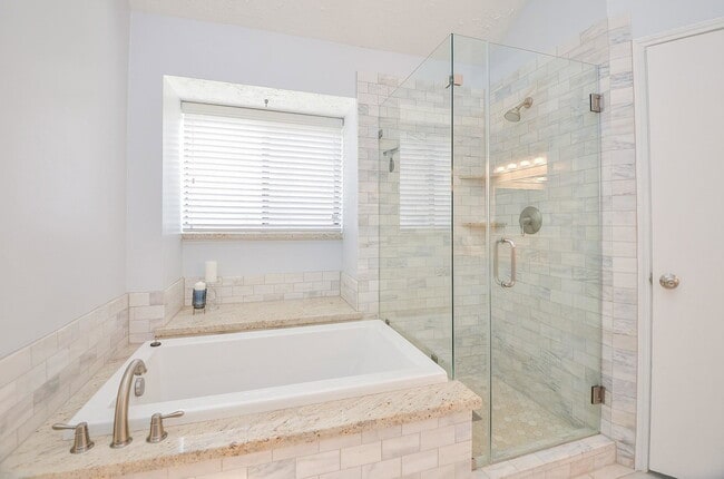 Building Photo - Echo Ridge, Sugar Land, TX 77478 - 3 BR 2 BA single-family home