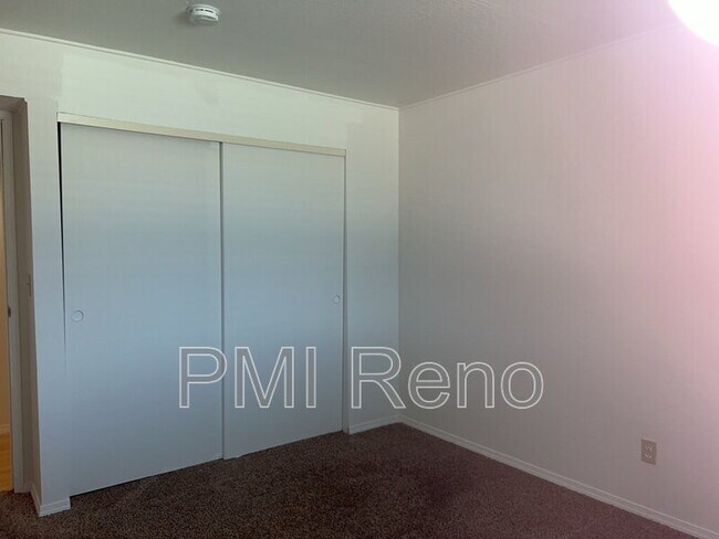 Building Photo - 2555 Clear Acre Ln