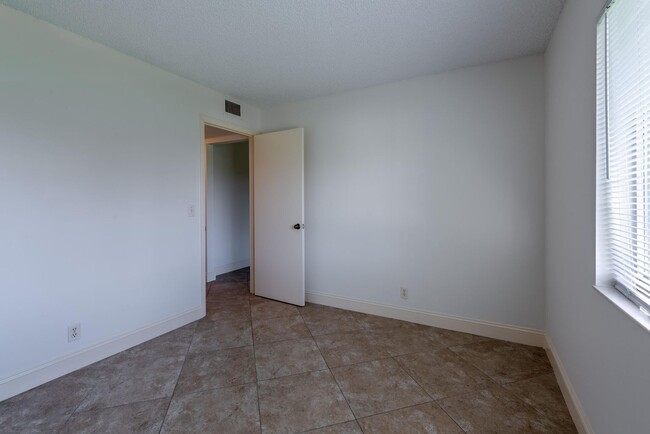 Building Photo - 4773 Sable Pine Cir