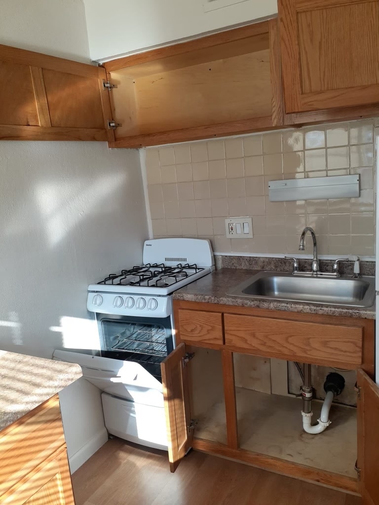 Building Photo - 2514 Telegraph Rd