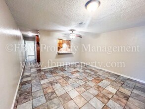 Building Photo - 2534 W Sycamore Ave - 2 Bedroom, 1 Bathroom Apartment Home in Corsicana, TX