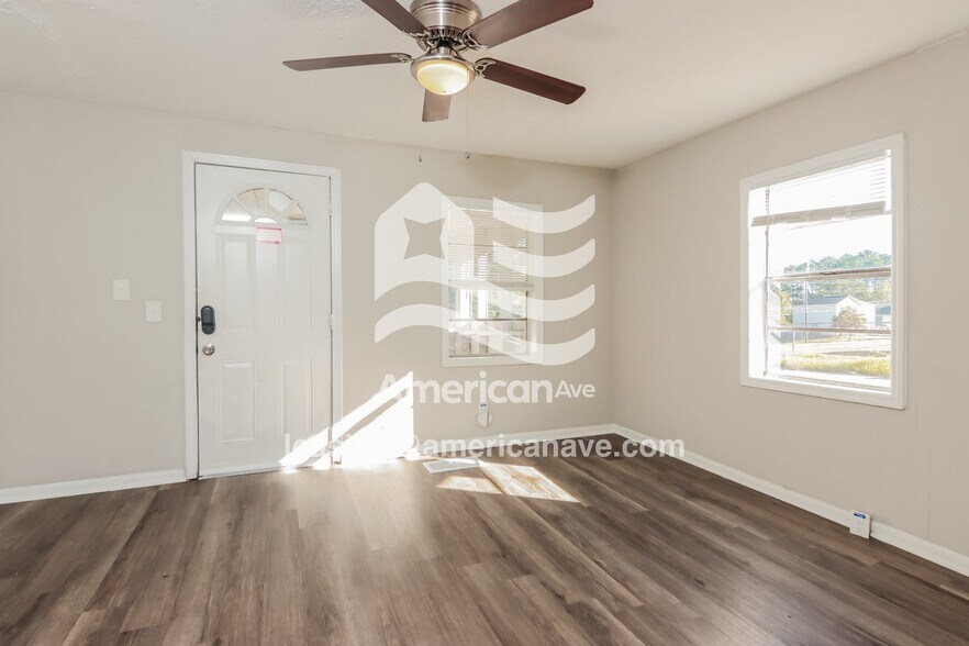 Building Photo - 6910 Forrest Rd