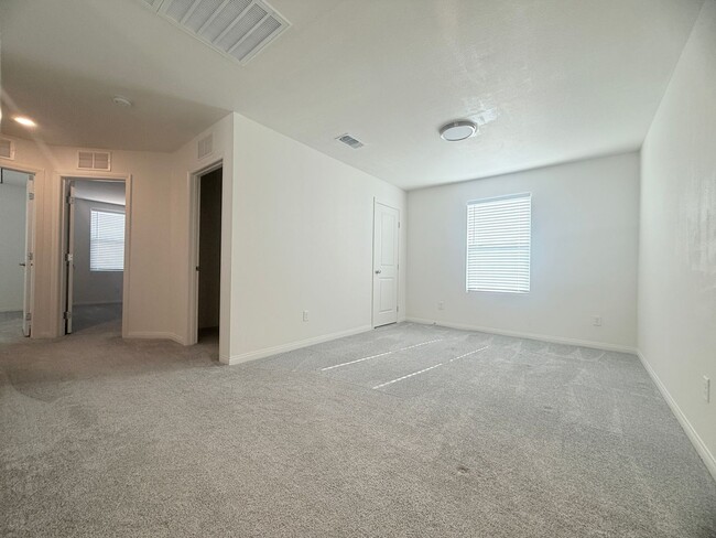 Building Photo - Wonderful upgraded two story single house