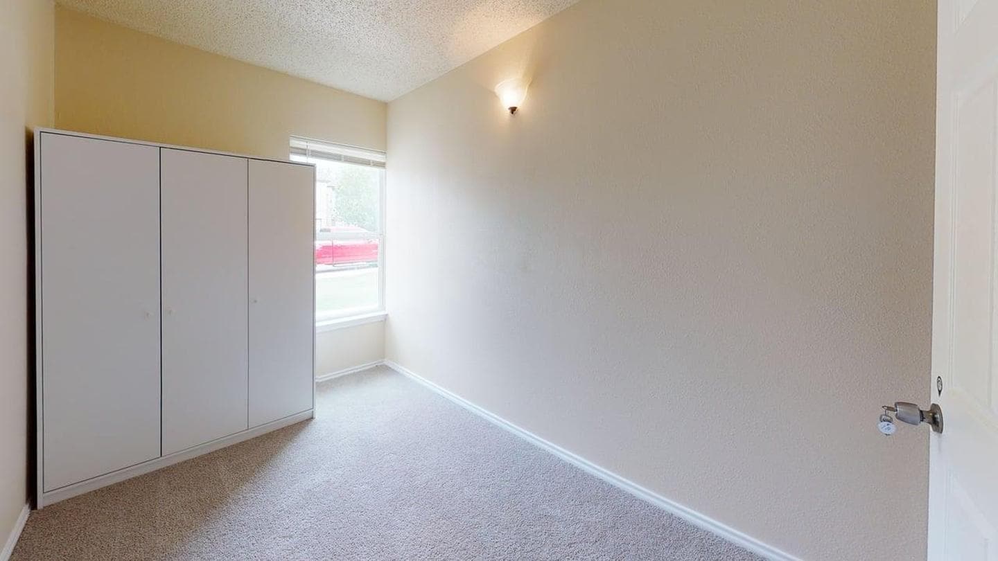 Building Photo - 2166 Mossy Creek Dr