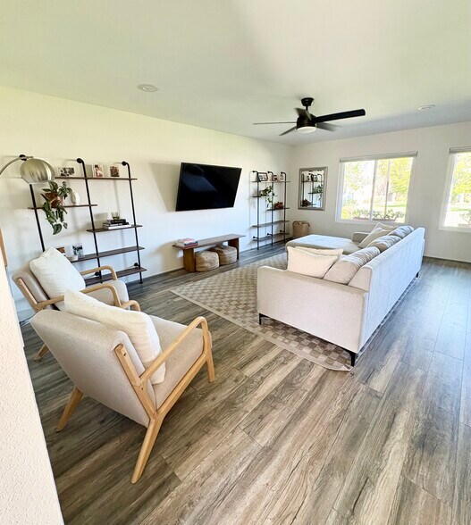 Building Photo - 2520 Via Esparto