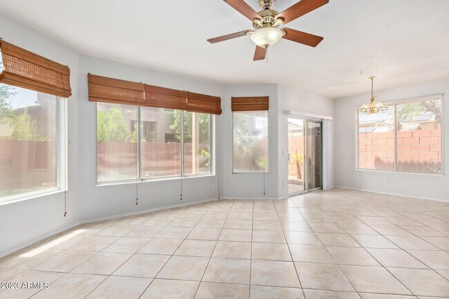 Building Photo - 3316 E Tierra Buena Ln