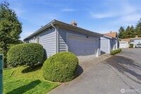 Building Photo - Amazing 3 bd Condo in Fircrest