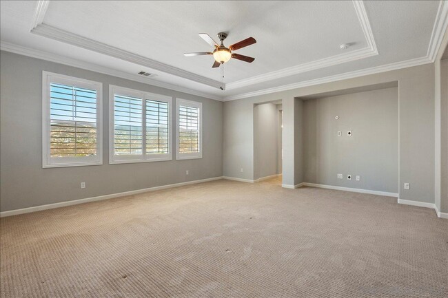 Building Photo - 1850 Sheridan Way
