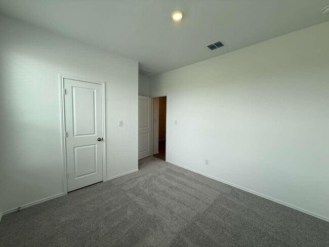 Building Photo - 200 Rodney Boat Rd