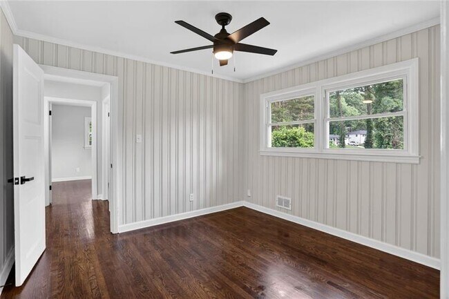 Building Photo - 3081 Glendale Ct