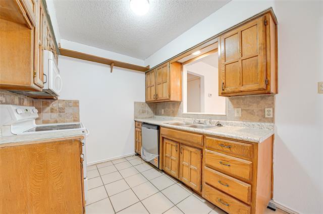 Building Photo - 11323 Golden Triangle Cir