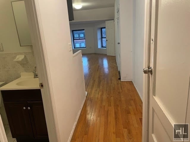 Building Photo - 132 Decatur St