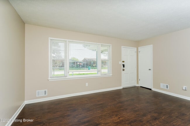 Building Photo - 3114 Tara Gale Dr