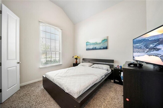 Building Photo - 253 Fannin Battleground Ln