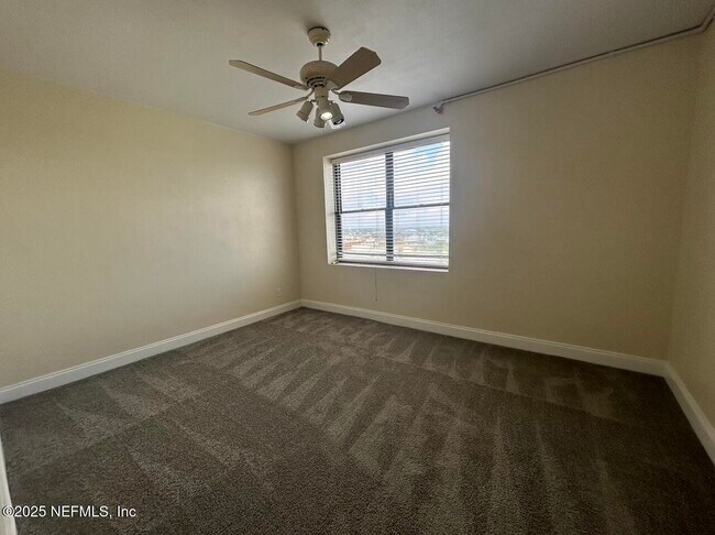 Building Photo - 311 W Ashley St