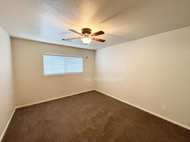 Building Photo - 3072 Colony Park Dr