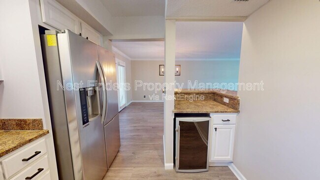 Building Photo - 695 Jimmy Buffett Mem Hwy