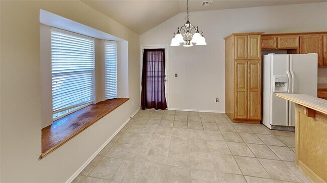 Building Photo - 21886 Pioneer Cir