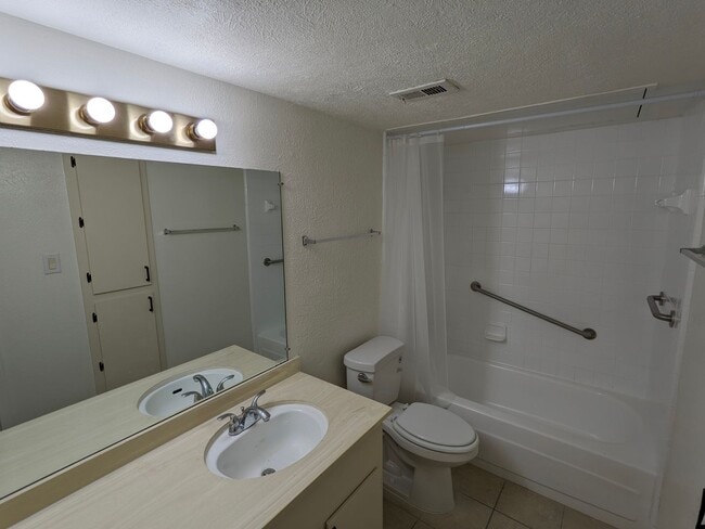 Building Photo - TUCSON - LAS COLINAS