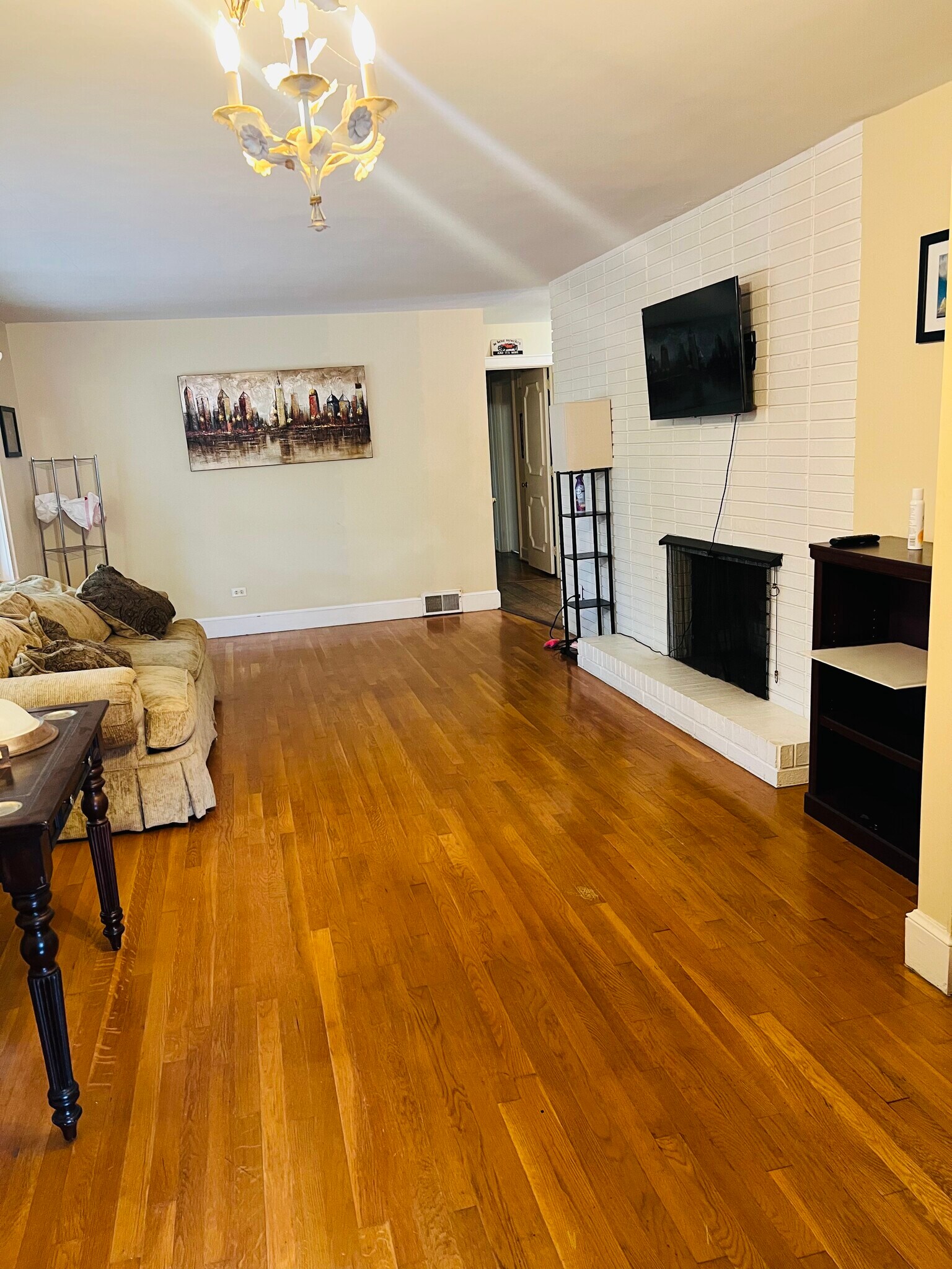 Building Photo - 1040 Roundknob Ave