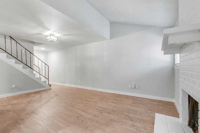 Building Photo - 2414 Burleson Ct