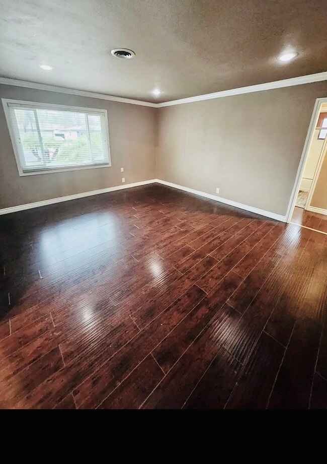 Building Photo - 6482 Adair Ave